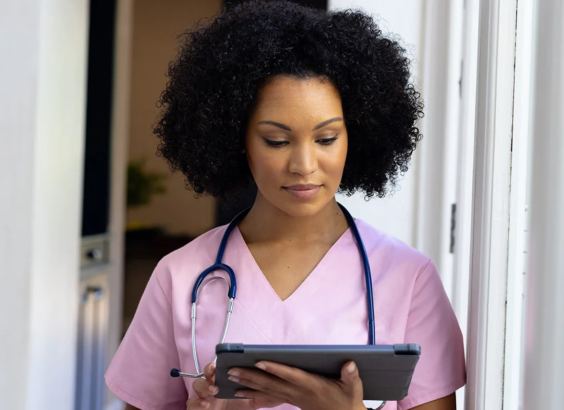 Achieving-Cost-Savings-and-Compliance-in-Life-Sciences-Training